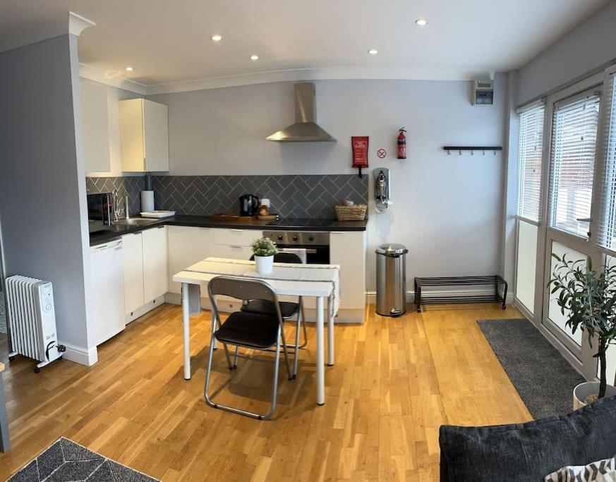 Ferienwohnung Tranquil Haven Retreat Lexden Exterior foto